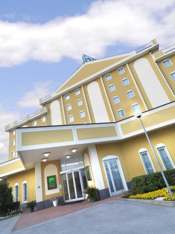 Piramidi Hotel Torri di Quartesolo Esterno foto